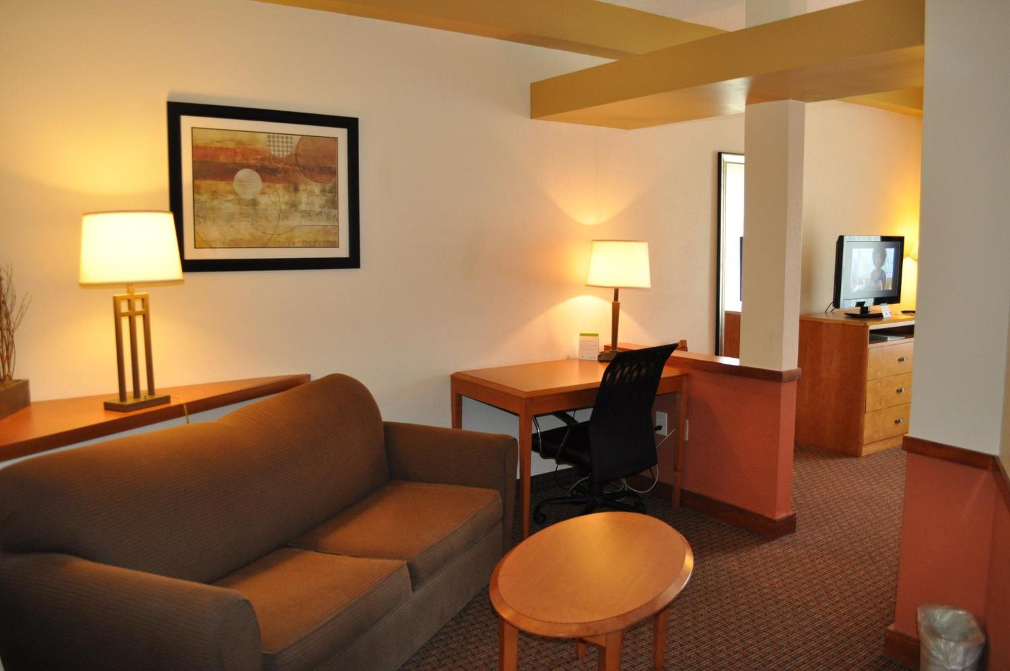 Holiday Inn Express Williamston By Ihg Bagian luar foto