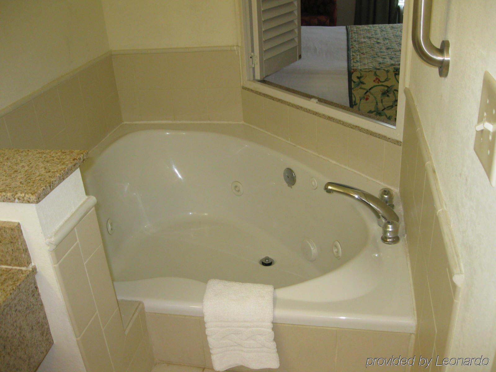 Holiday Inn Express Williamston By Ihg Bagian luar foto